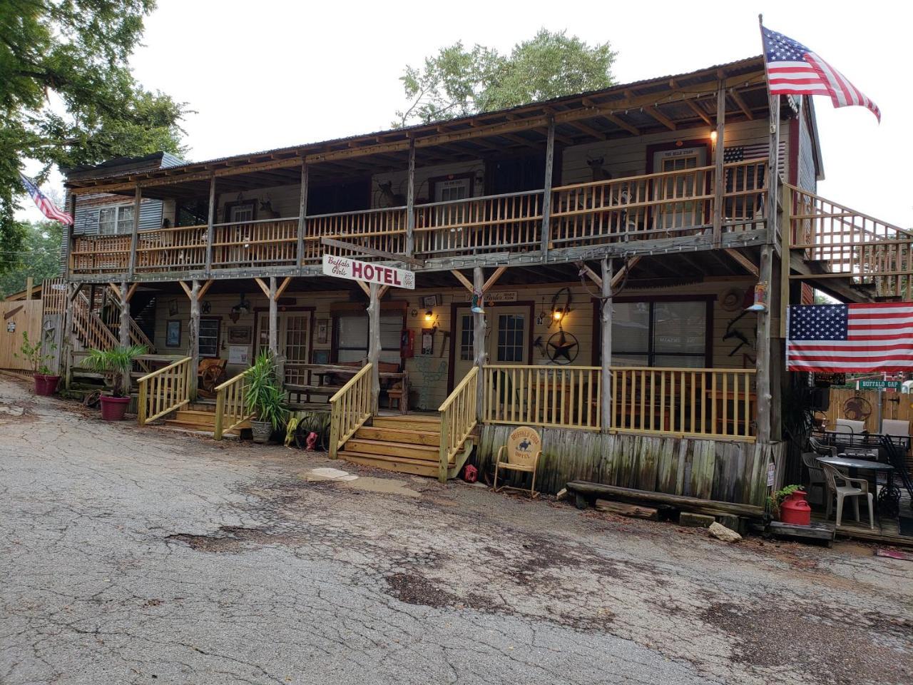 Buffalo Girls Hotel Canton Exterior photo